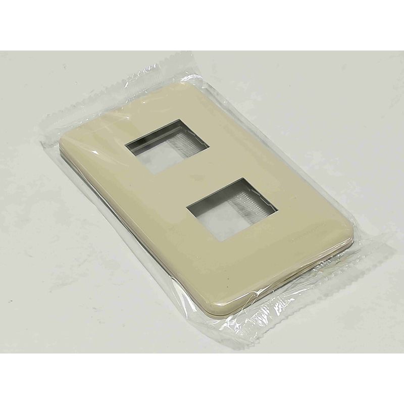 Plate 2 Device with Strap