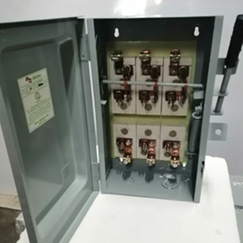 Safety Switch – 3Pole, Double Throw In General Purpose Encl.