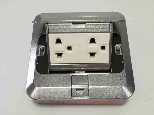 floor outlets universal