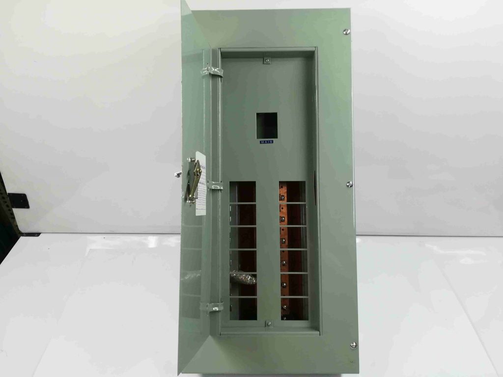 Panel Box TQC 4 to 32 Branches Main Breaker, 2 Pole, BoltOn